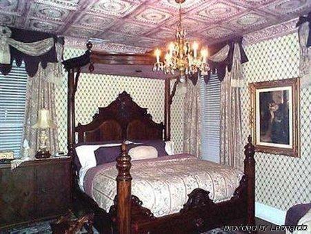 Lockheart Gables Romantic Bed And Breakfast Fort Worth Room photo